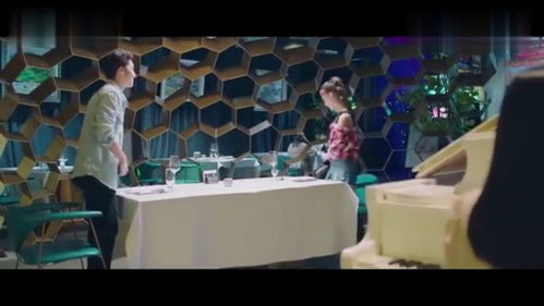 銀幕內(nèi)外 當(dāng)角色傲嬌，服務(wù)者無言——淺析影視中餐飲服務(wù)場景的戲劇張力